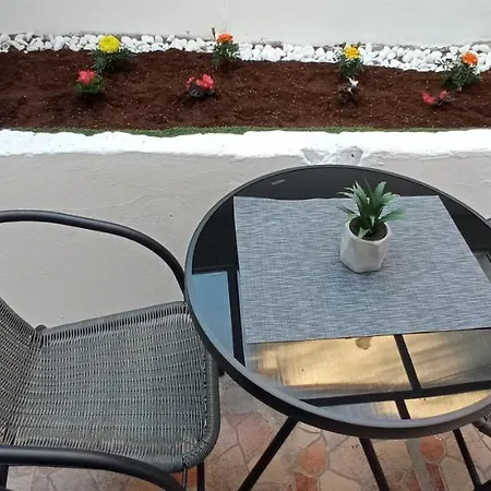 с две спални. Apartman