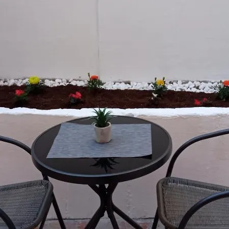 с две спални. Várna