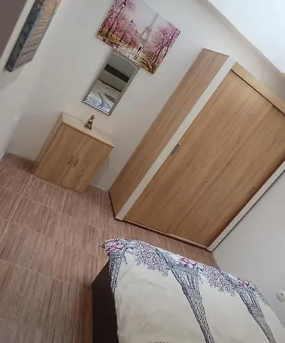 с две спални. Varna