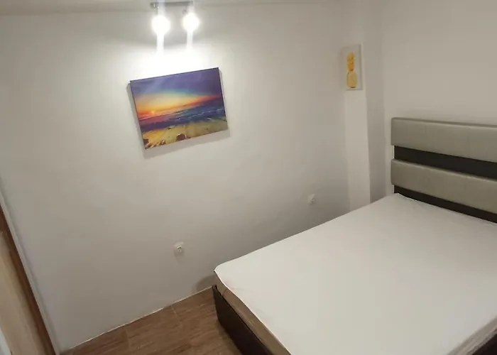 с две спални. Varna